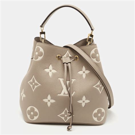 louis vuitton bauchtasche creme|louis vuitton clutch bag.